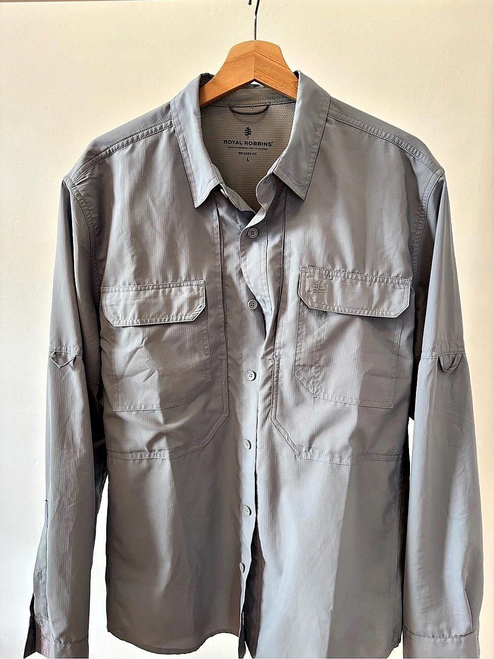 Royal Robbins Men's Button Down Shirt Gray Large